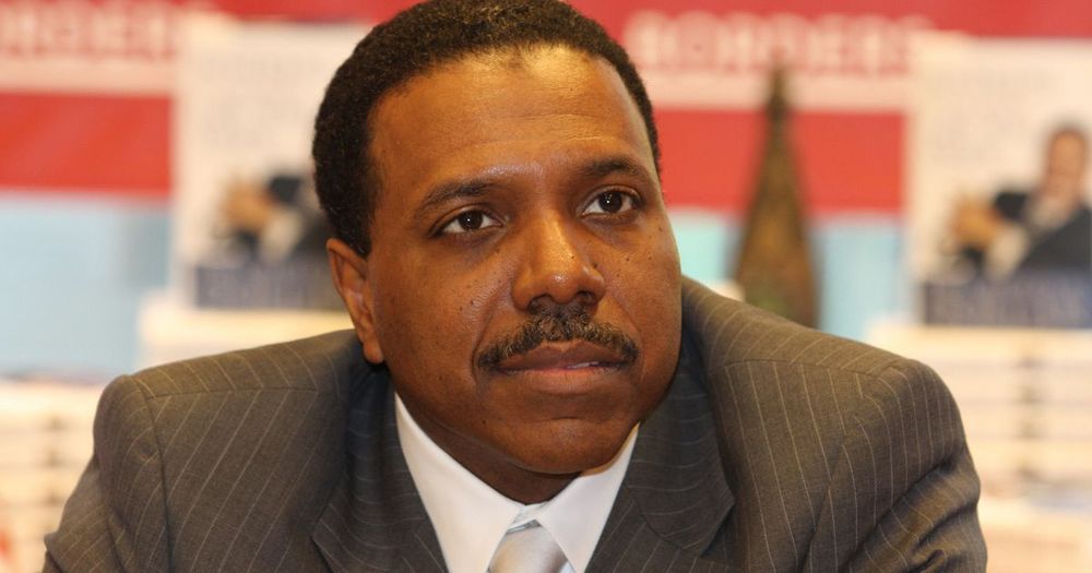 Creflo Dollar - Net Worth $27 Million 